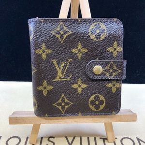 LV1650 Monogram Zip Bifold Wallet